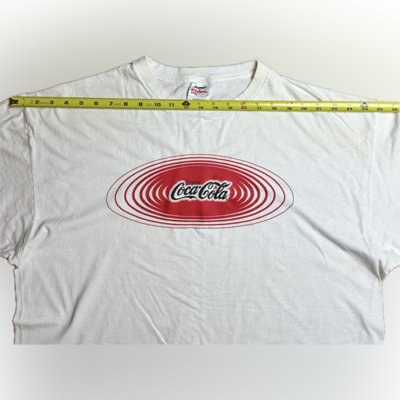 Vintage 2000s Coca-Cola T-Shirt - Picture 5 of 7
